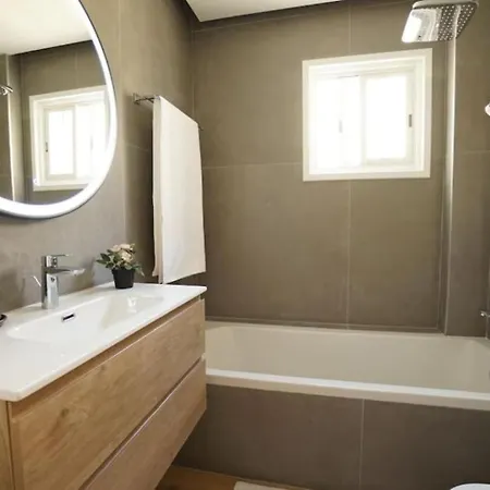 公寓 Stylish Newly Renovated Flat, 250 Meters From The Beach, Location With Free Parking