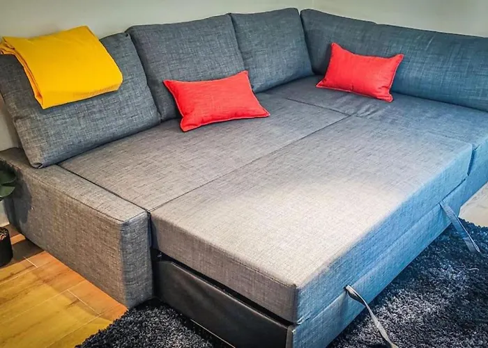 Stylish Newly Renovated Flat, 250 Meters From The Beach, Location With Free Parking Appartement *